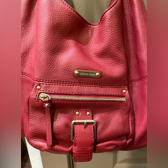 ❤️❤️Michael Kors Hobo - deep red❤️❤️ - Picture 7 of 7
